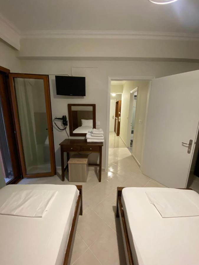 Paradosi Apartments Igoumenitsa Exterior foto